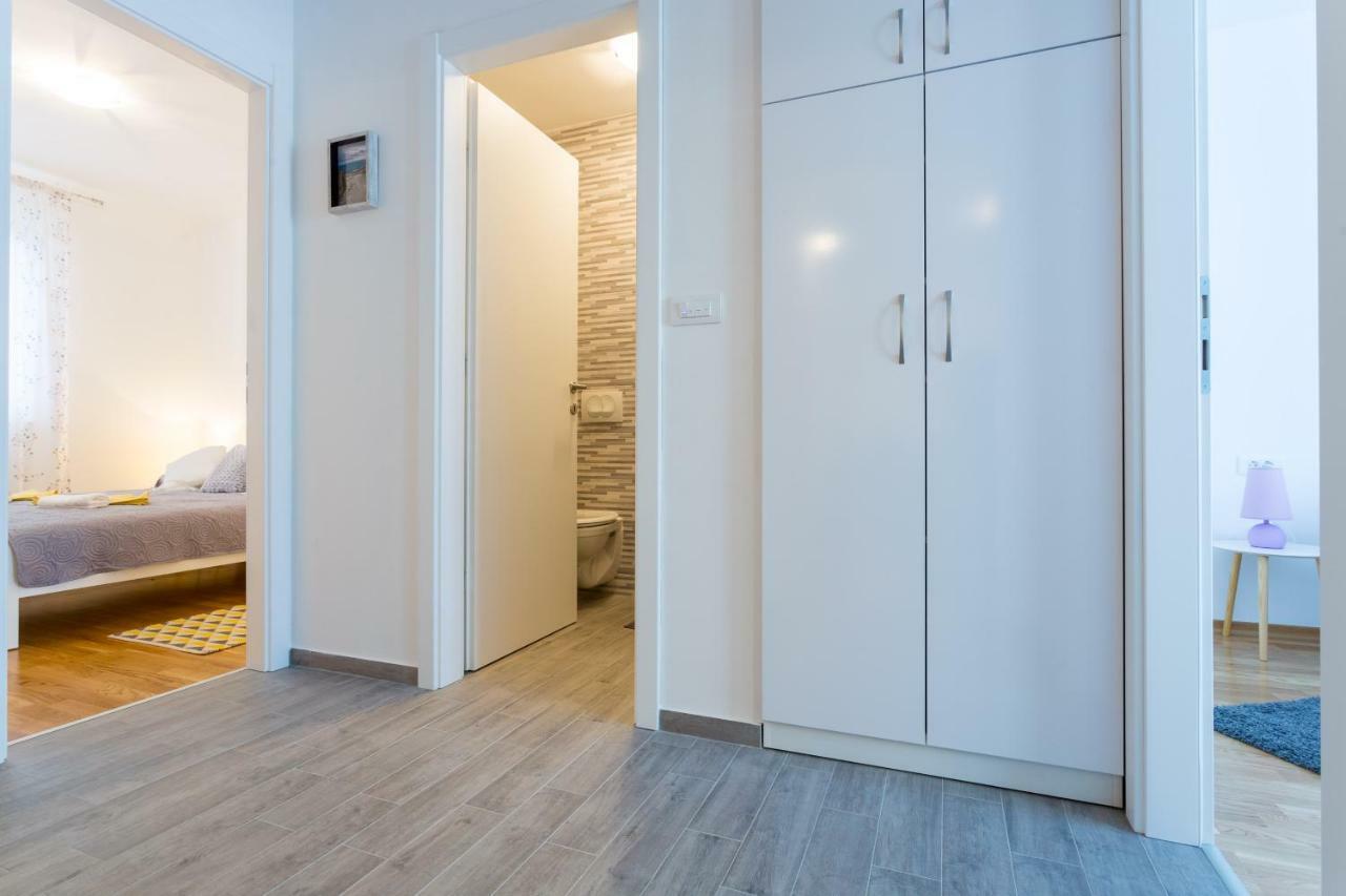 Apartman Matea Apartment โปดสตรานา ภายนอก รูปภาพ